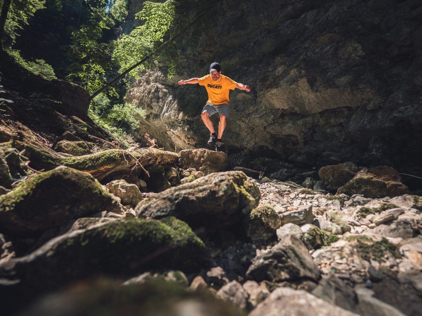 Ein Ducatisti beim Wandern